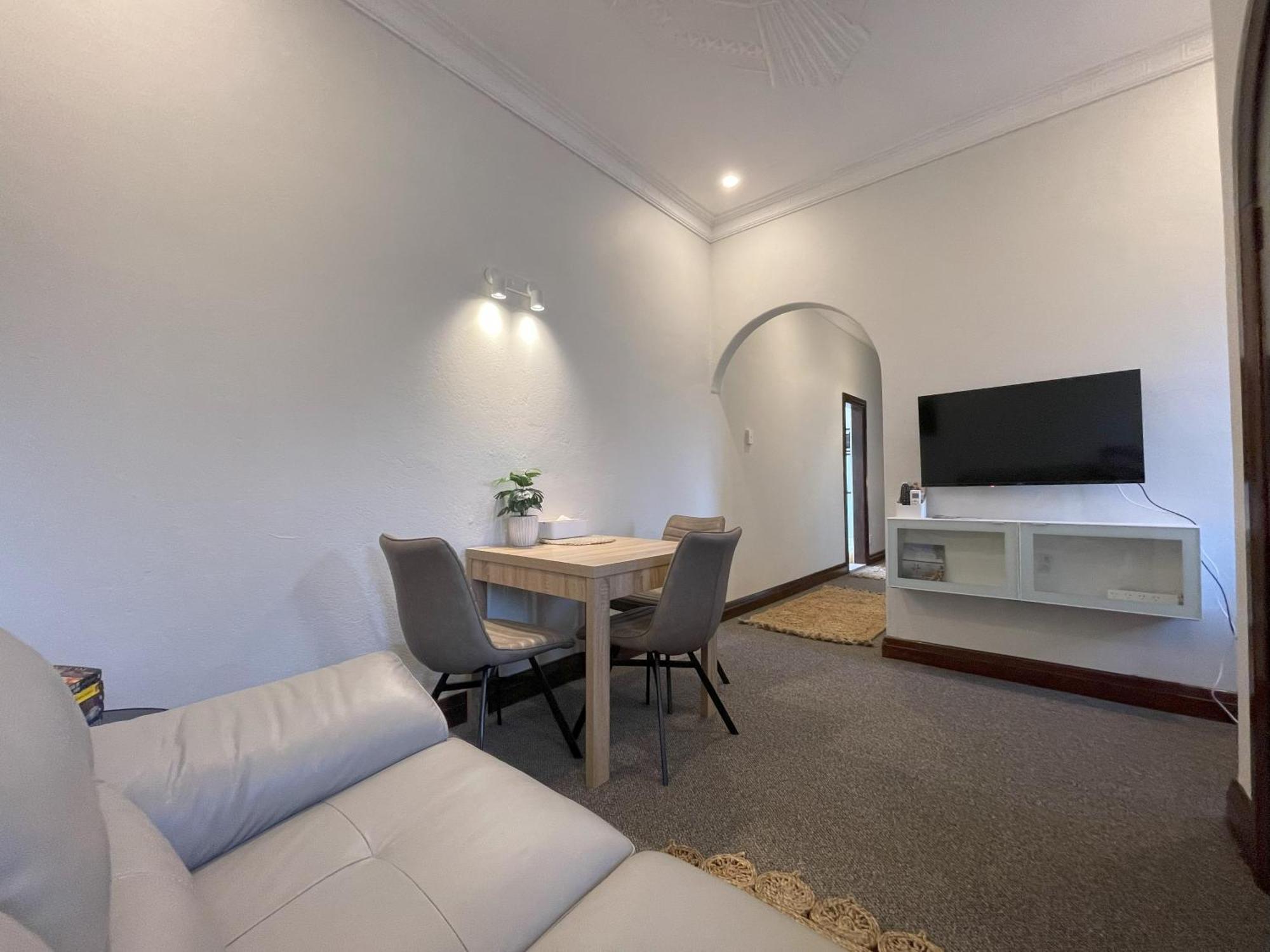 Globe Apartments Wagga Wagga Bagian luar foto