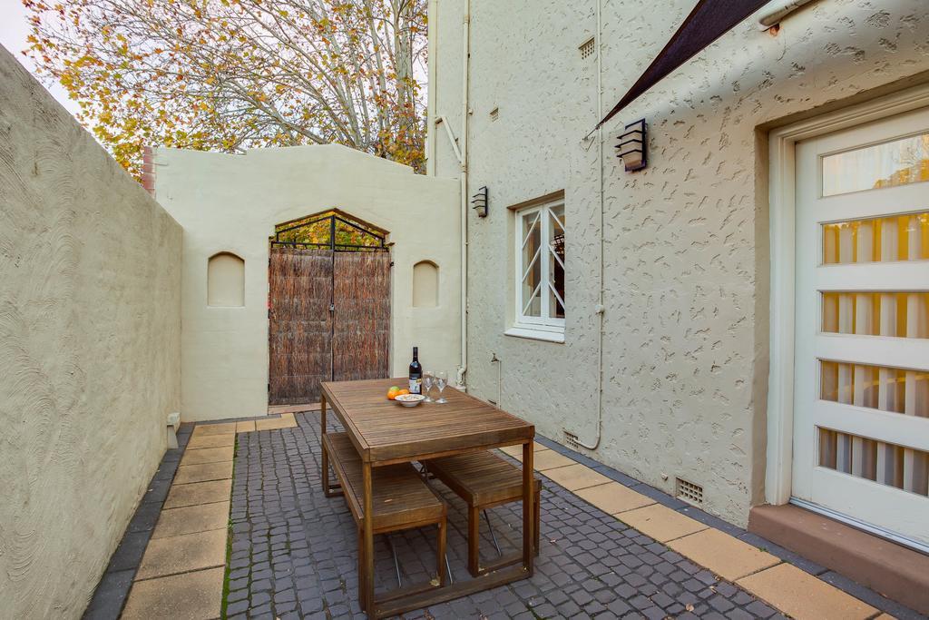 Globe Apartments Wagga Wagga Bagian luar foto