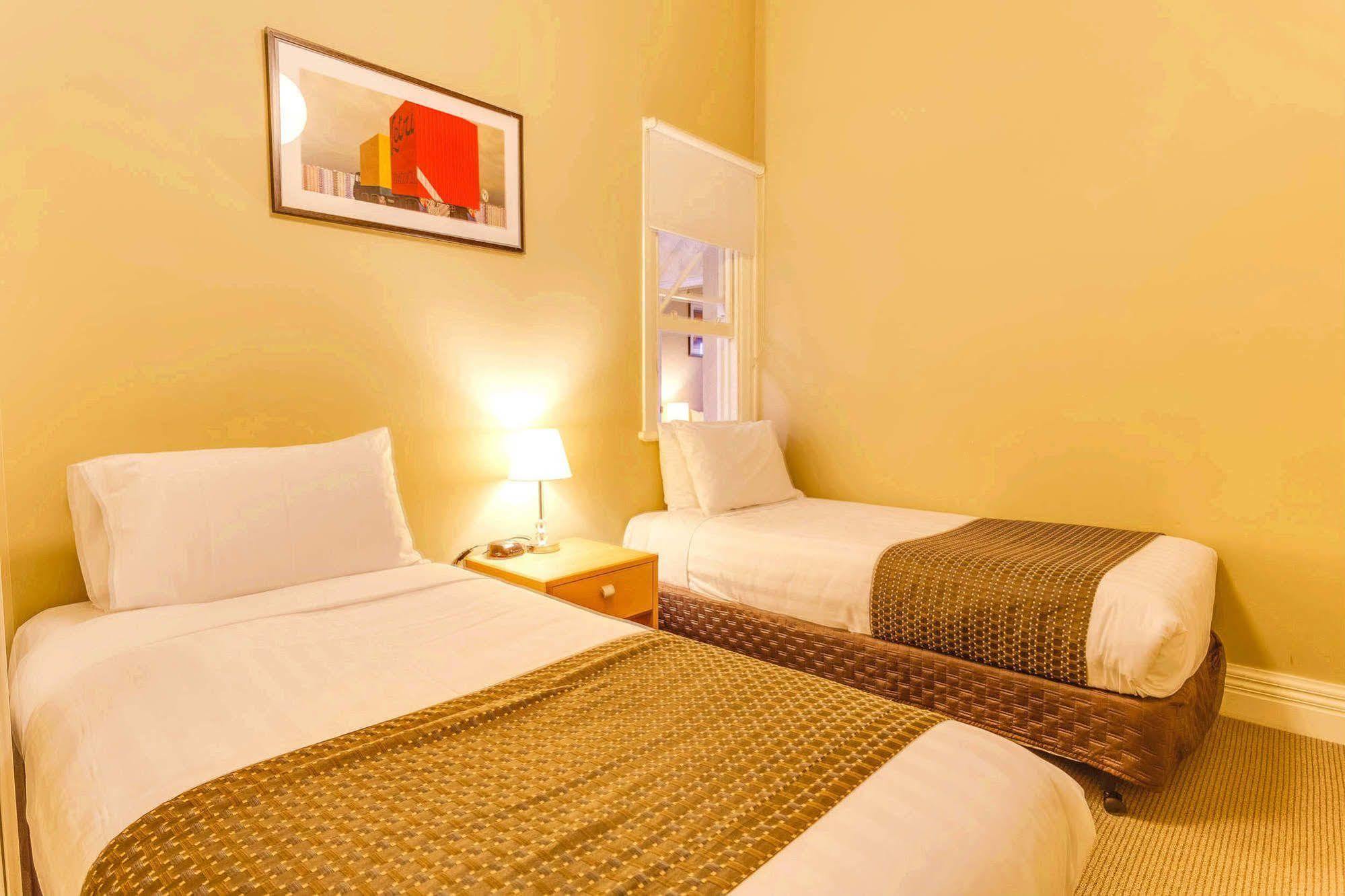 Globe Apartments Wagga Wagga Bagian luar foto